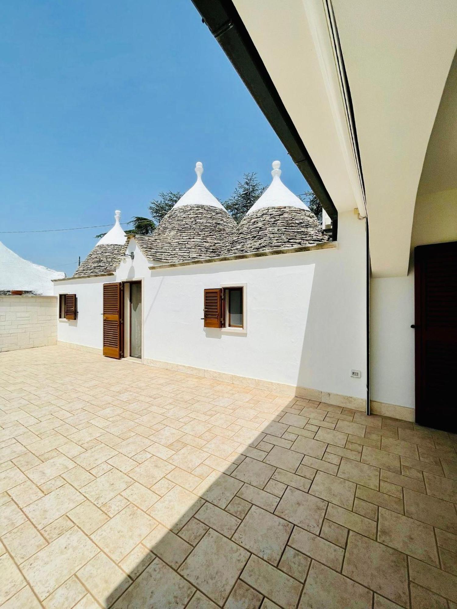 Вілла Trulli Ada Ночі Екстер'єр фото